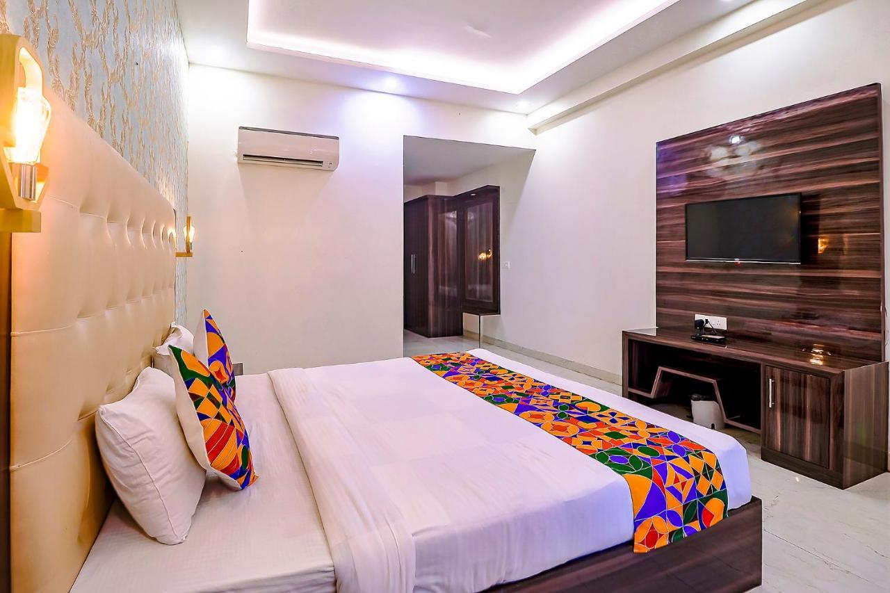 Fabhotel Swess Grand Agra  Exterior photo